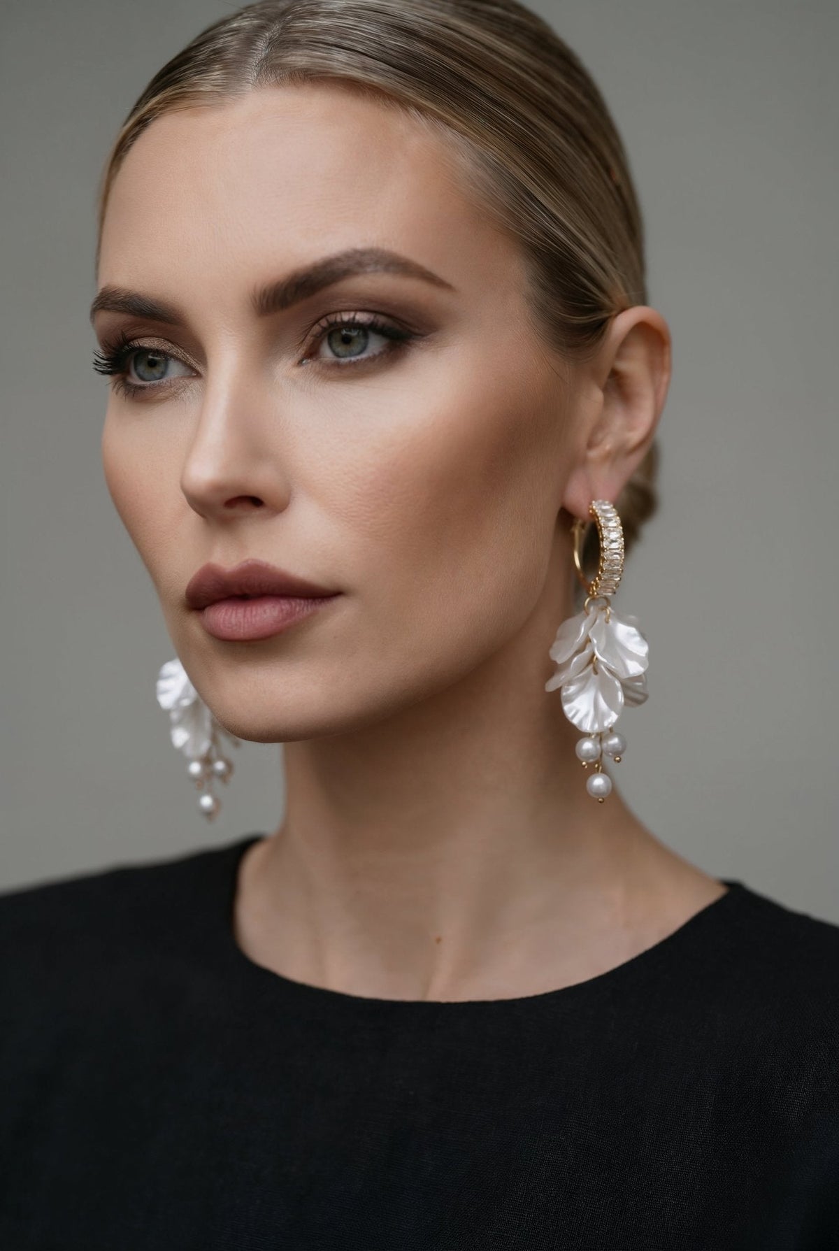 Pearl Petal Earrings - SIMOVSKA