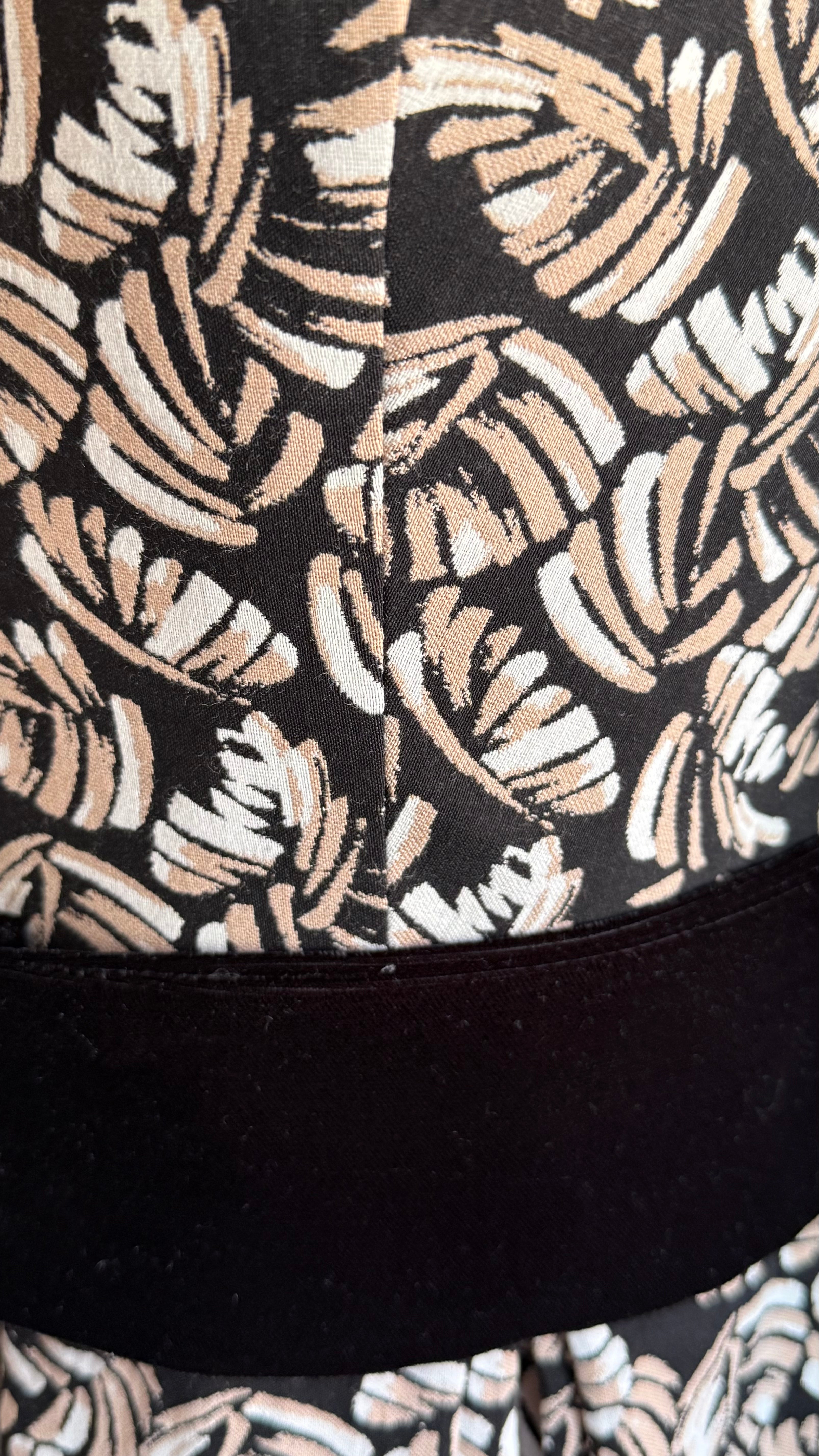 Sorrento Dress in Noir Leaf