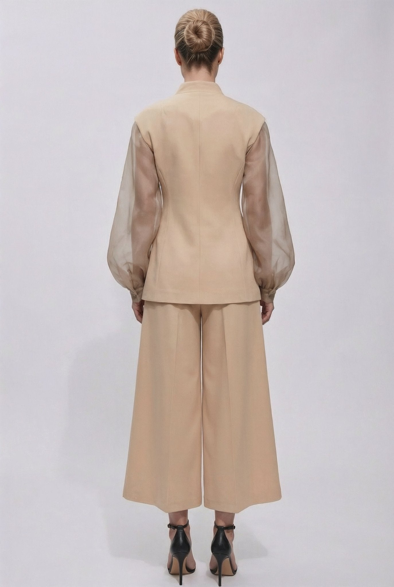 Giulia set : cotton & elastic Punto di Milano set with caped sleeves in beige - SIMOVSKA