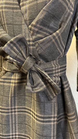 Majestic Dress — Charcoal Jacquard - SIMOVSKA