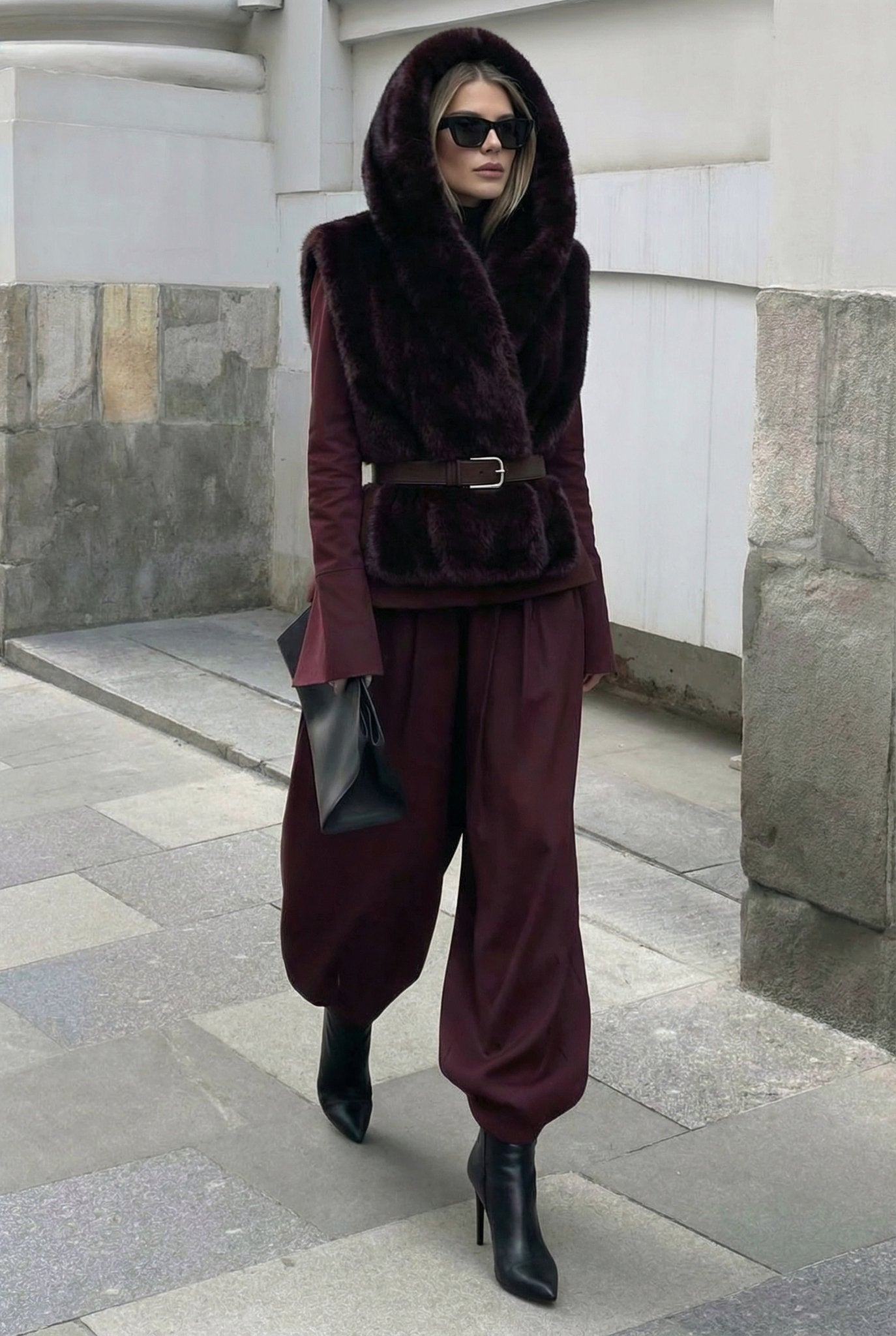 Odette Eco - Fur Vest – in dark Burgundy - SIMOVSKA
