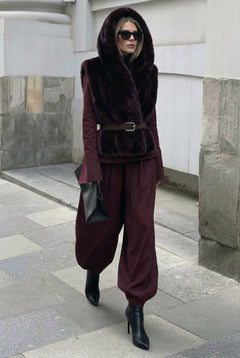 Odette Eco - Fur Vest – in dark Burgundy - SIMOVSKA