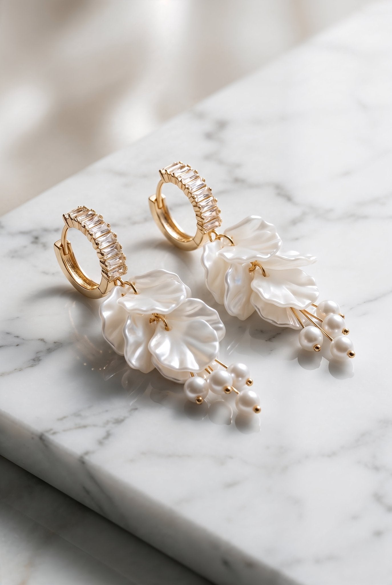 Pearl Petal Earrings - SIMOVSKA