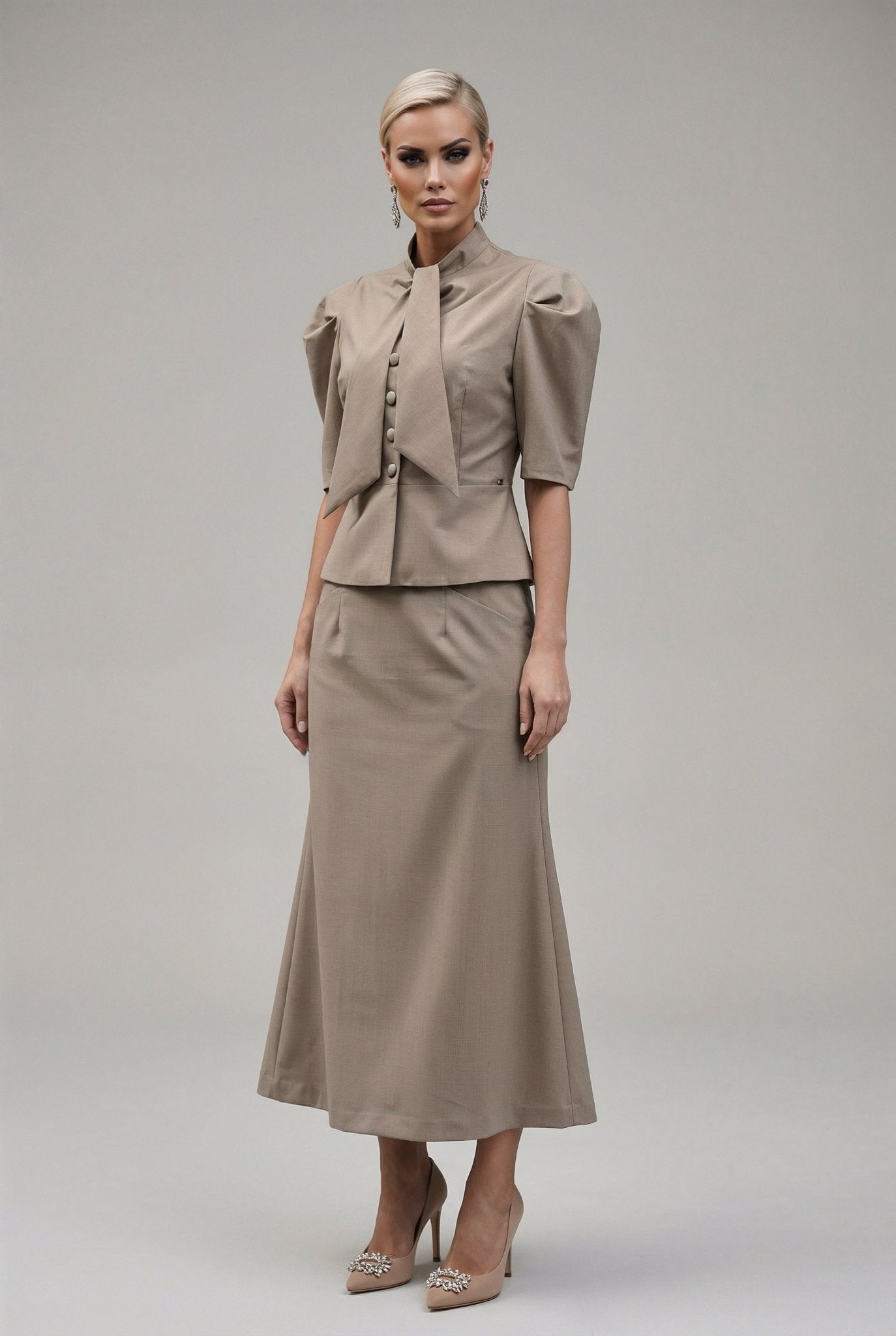 Selene set : Frescolana set with puffed sleeves in Warm Taupe - SIMOVSKA