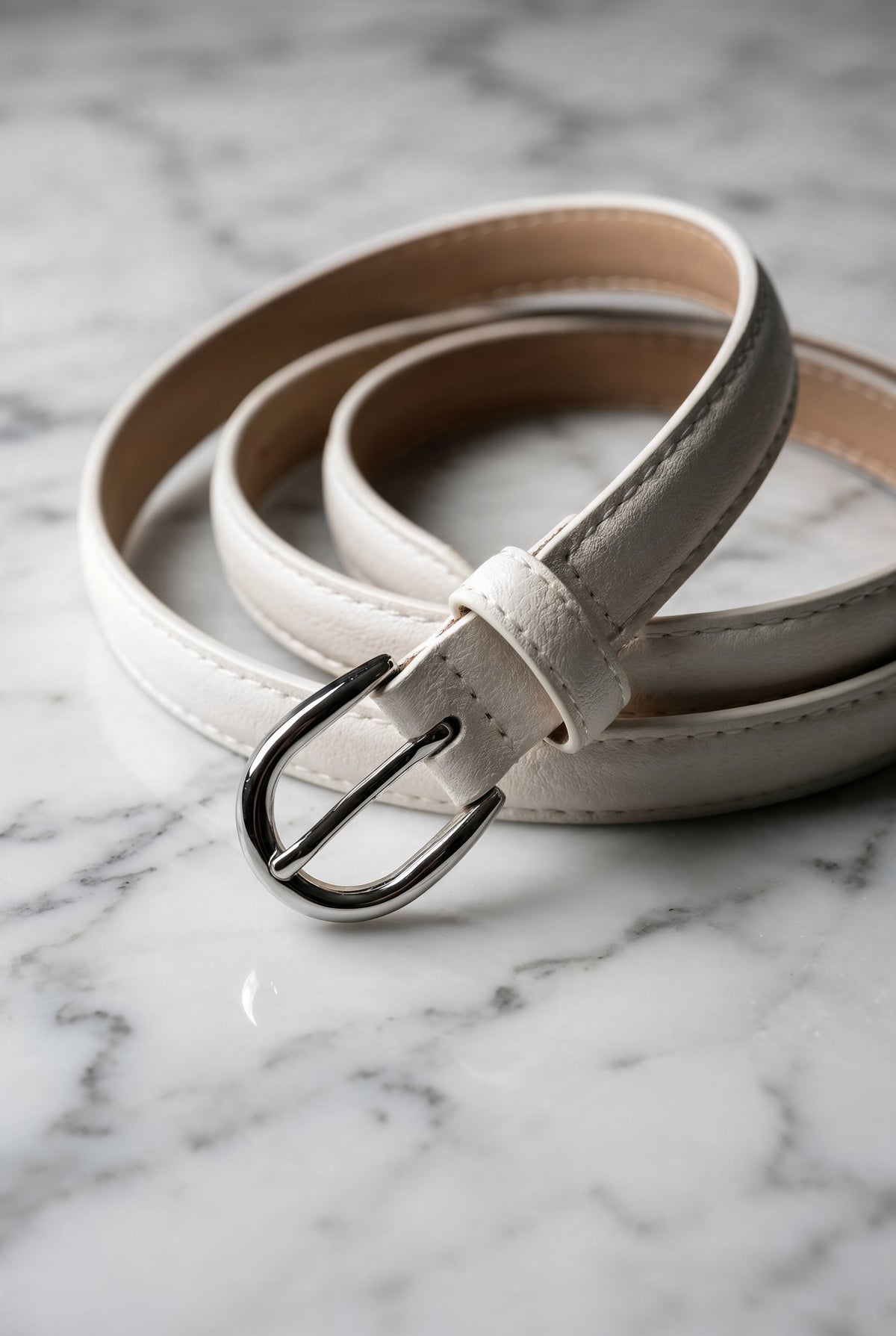 Original white slim leather belt with silver-tone buckle