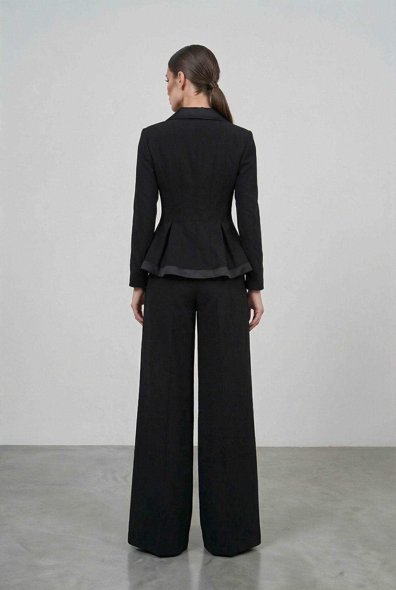 Vanessa Suit in Black - SIMOVSKA