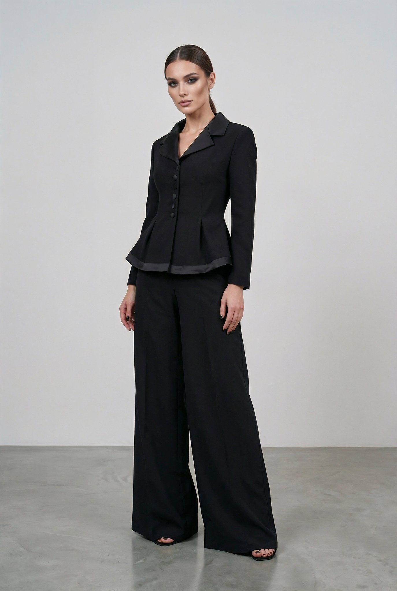 Vanessa Suit in Black - SIMOVSKA